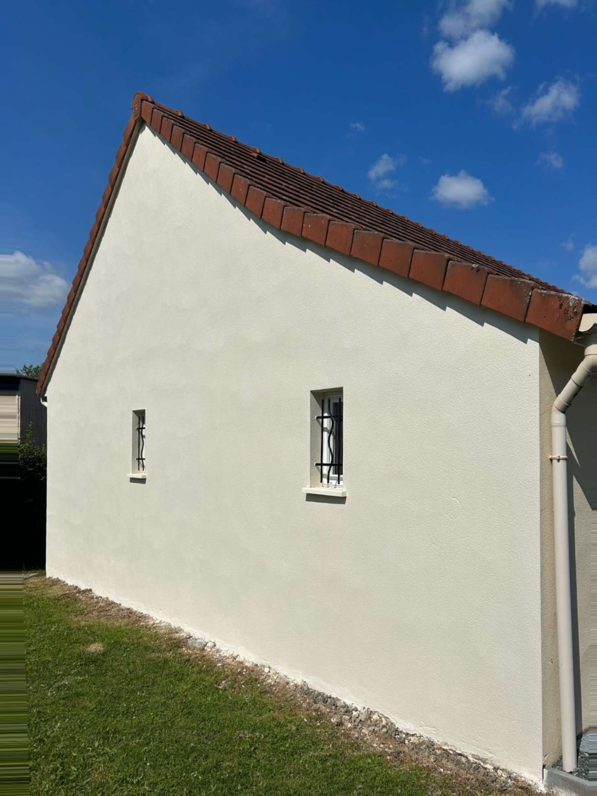Façade crépi — après traitement