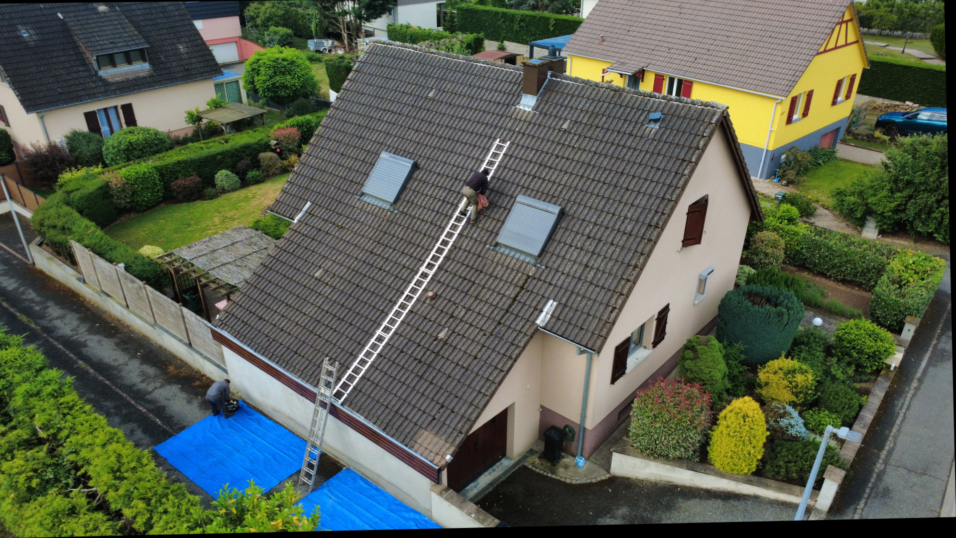 Toiture pavillon Alsace — avant nettoyage